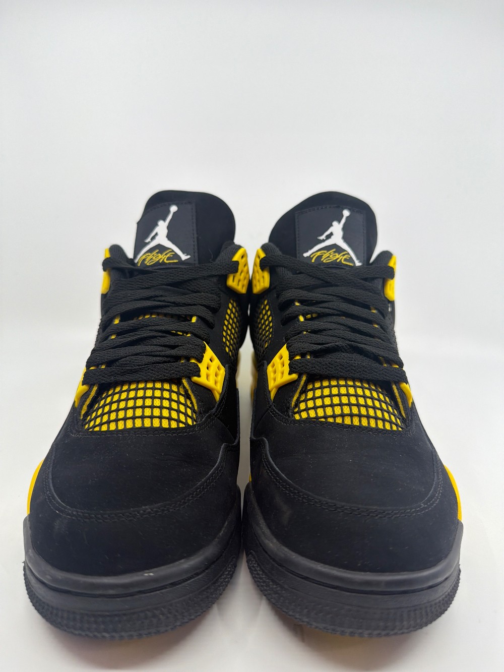 *USED* AJ 4 - THUNDER (2023)