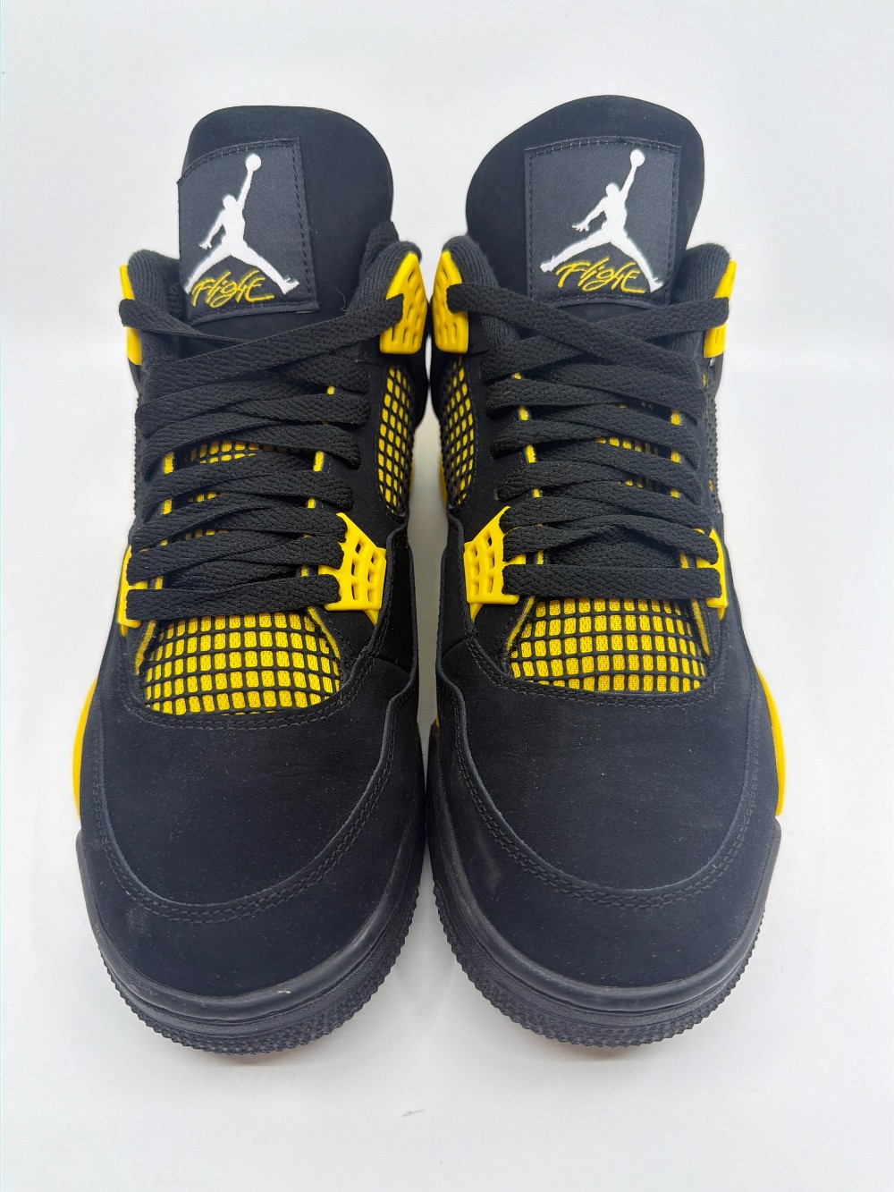 *USED* AJ 4 - THUNDER (2023)