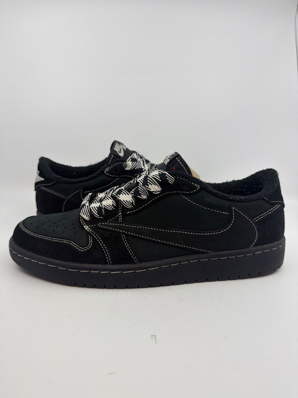 *USED* AJ 1 LOW X TRAVIS SCOTT - BLACK PHANTOM