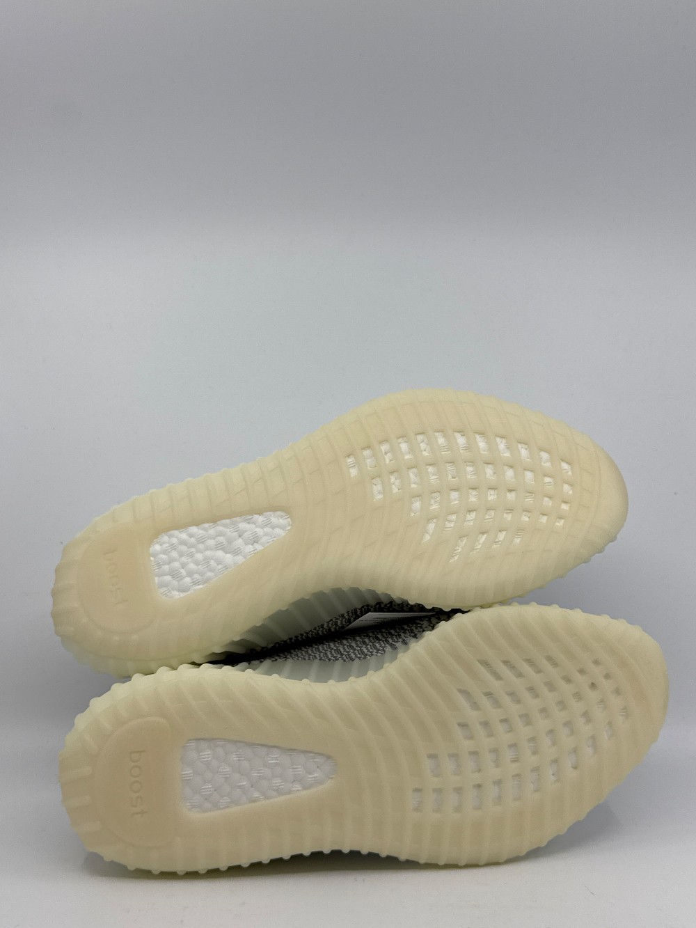YEEZY BOOST 350 V2 - STATIC (NON-REFLECTIVE)