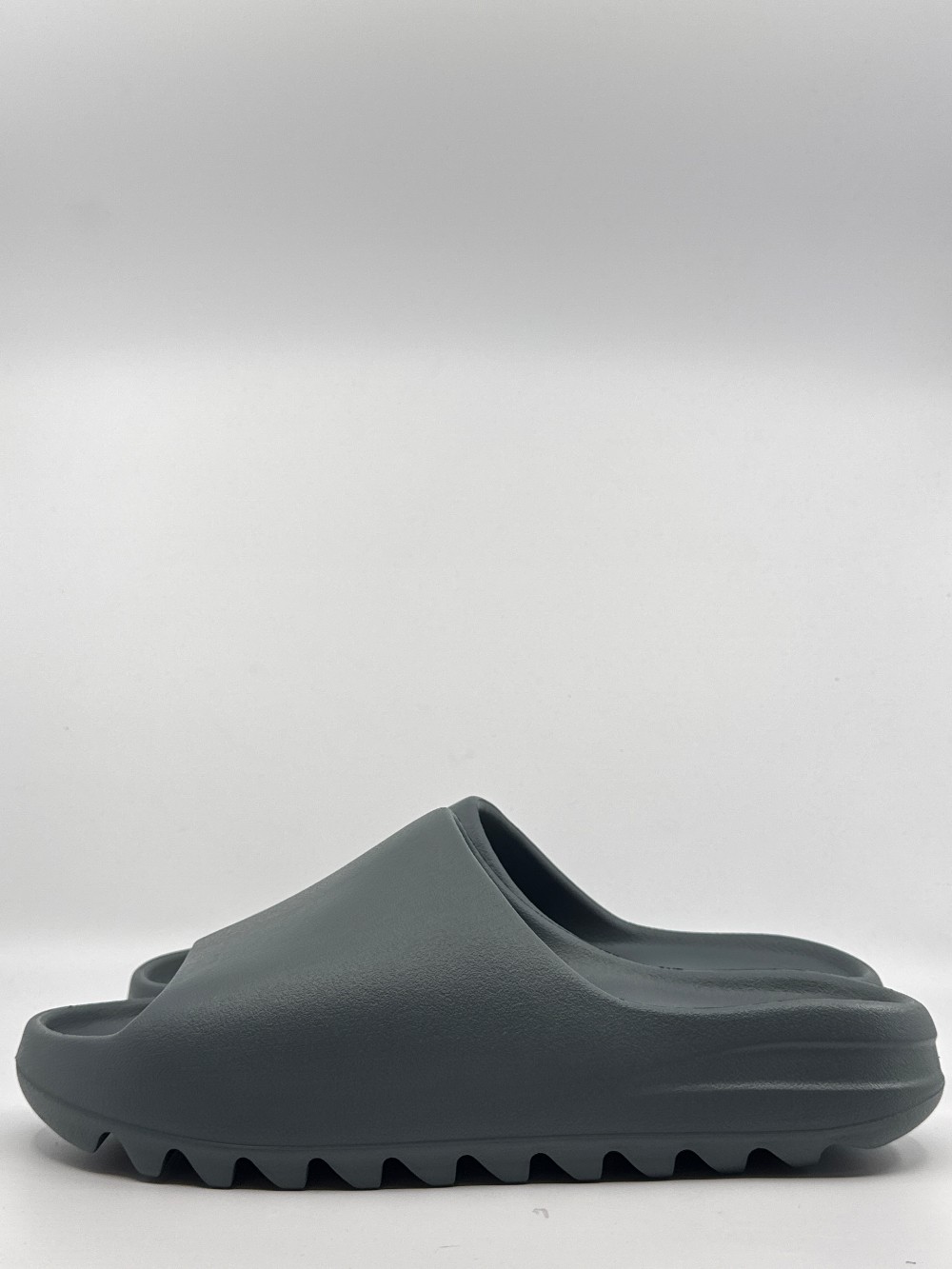 YEEZY SLIDE - SLATE MARINE