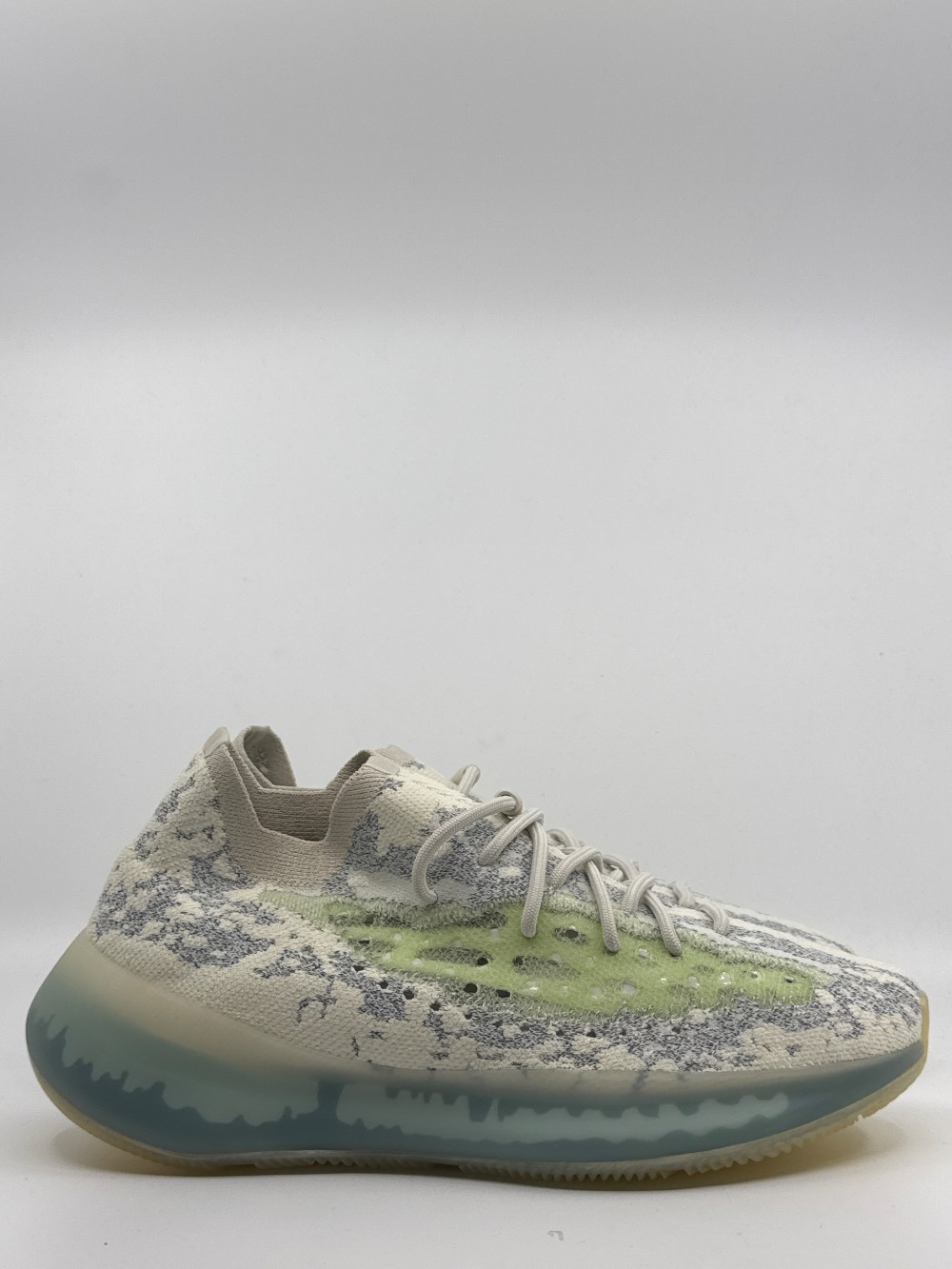 YEEZY BOOST 380 - ALIEN BLUE