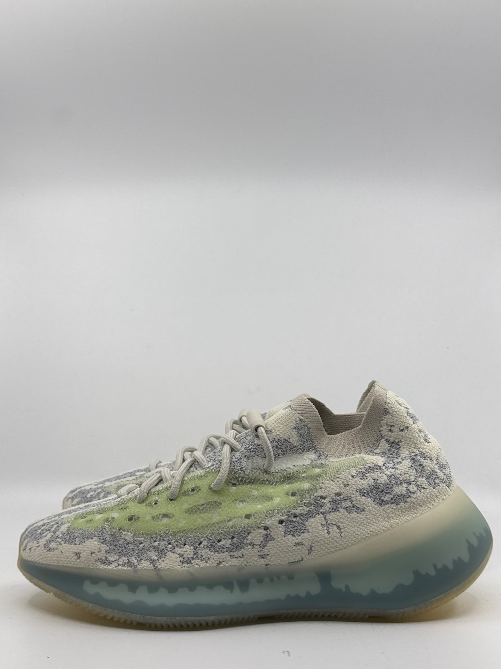 YEEZY BOOST 380 - ALIEN BLUE