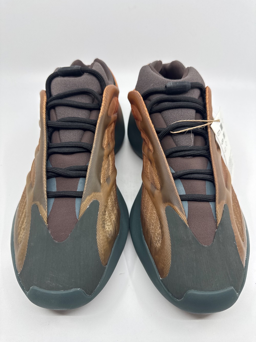 YEEZY 700 V3 - COPPER FADE