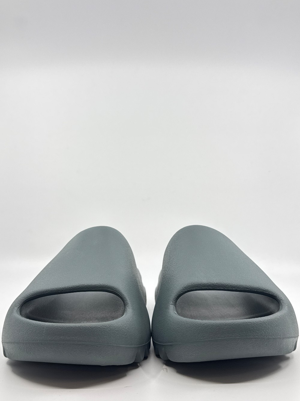 *USED* YEEZY SLIDE - SLATE MARINE