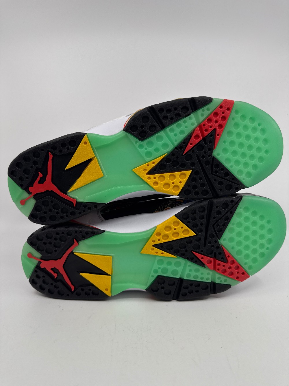 AJ 7 - GREATER CHINA
