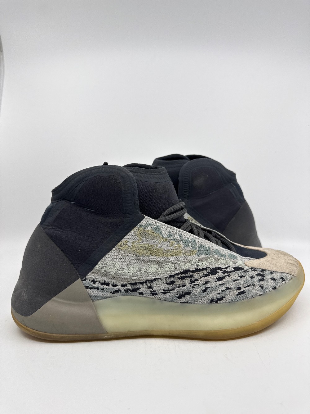 *USED* YEEZY QNTM - SEA TEAL