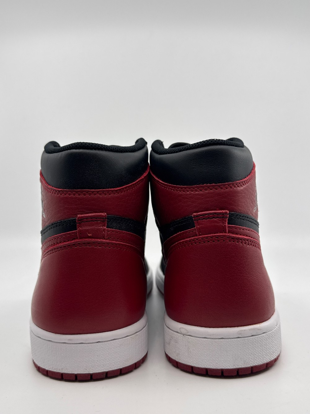*VNDS* AJ 1 BRED BANNED (2016)