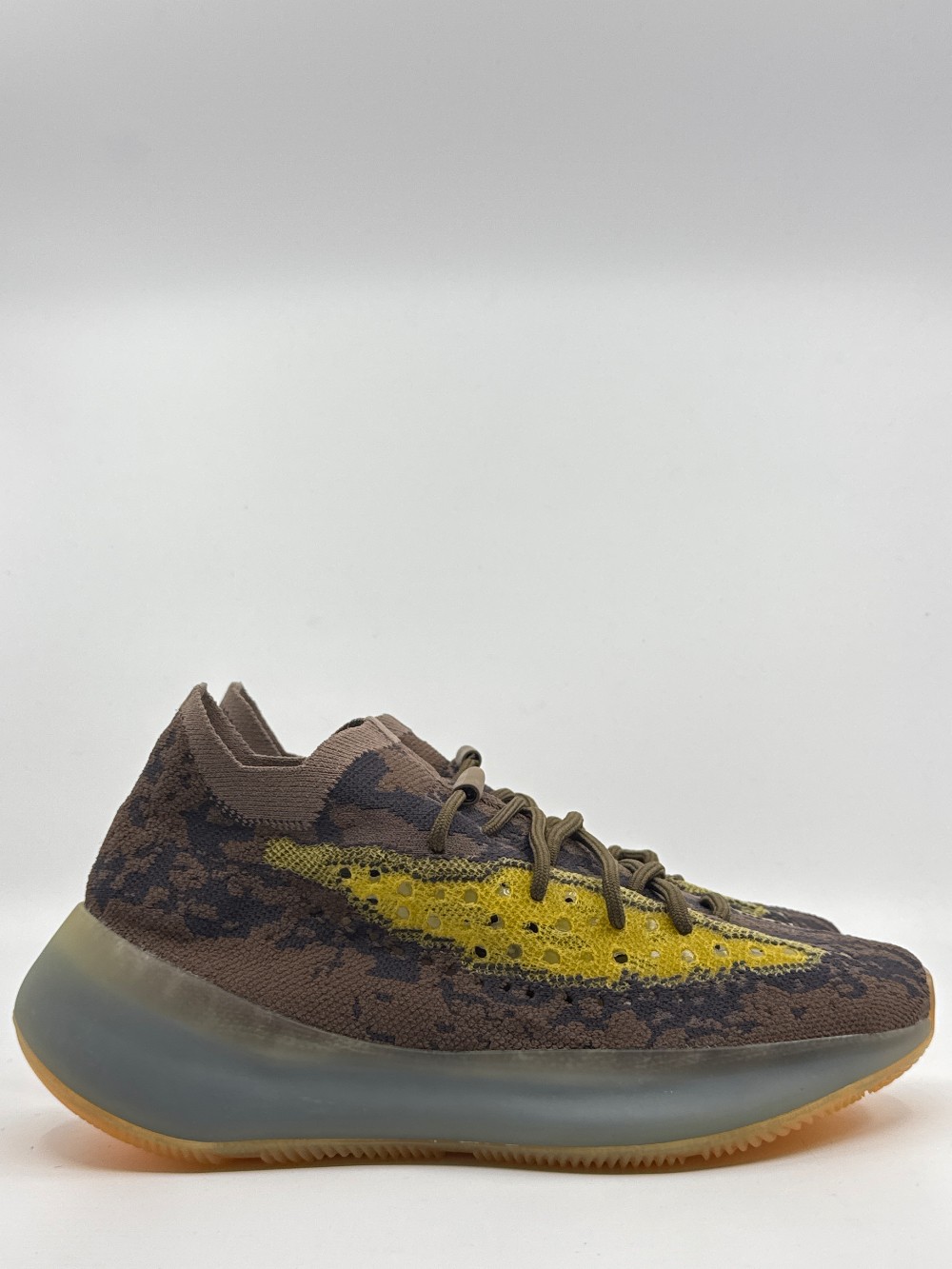 *NO BOX* YEEZY BOOST 380 - LMNTE