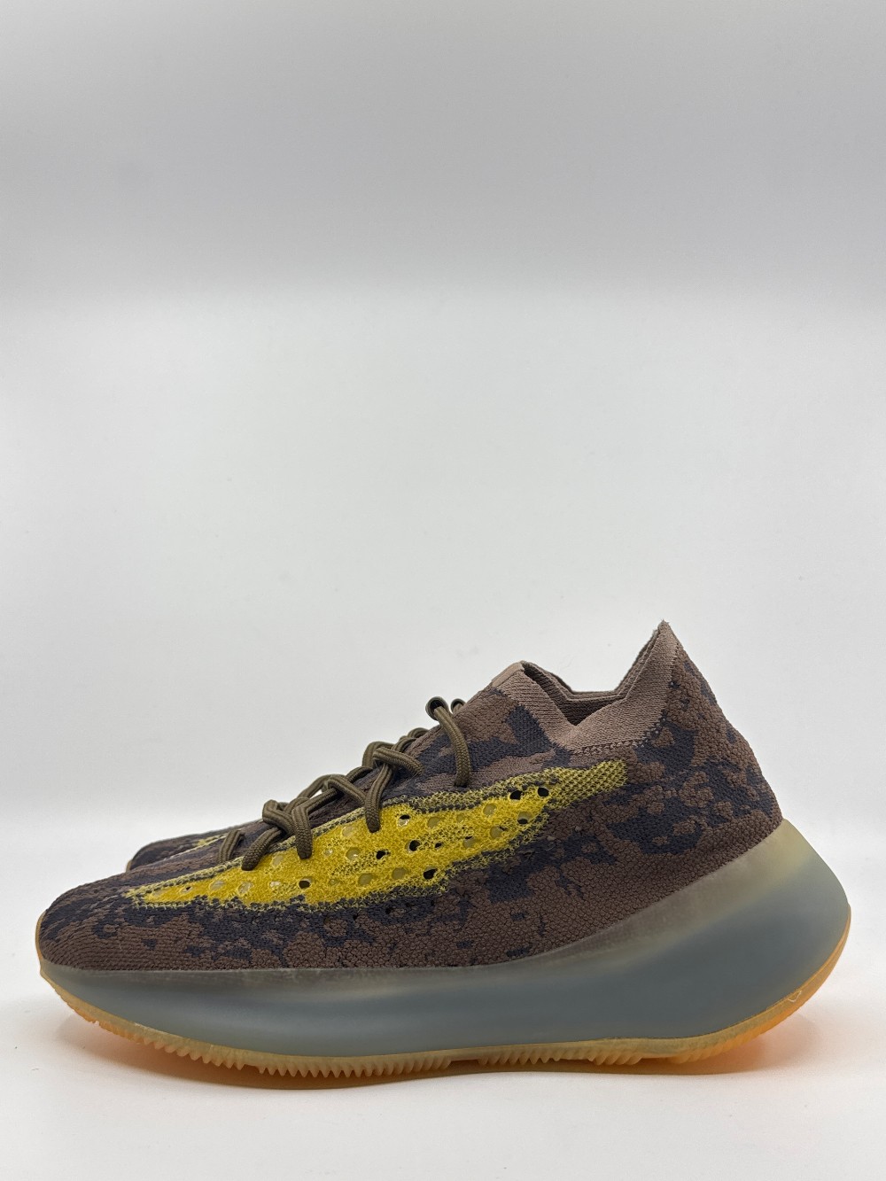 *NO BOX* YEEZY BOOST 380 - LMNTE