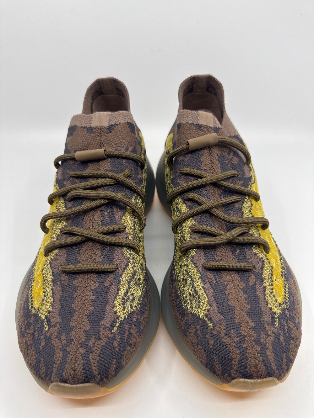 *NO BOX* YEEZY BOOST 380 - LMNTE