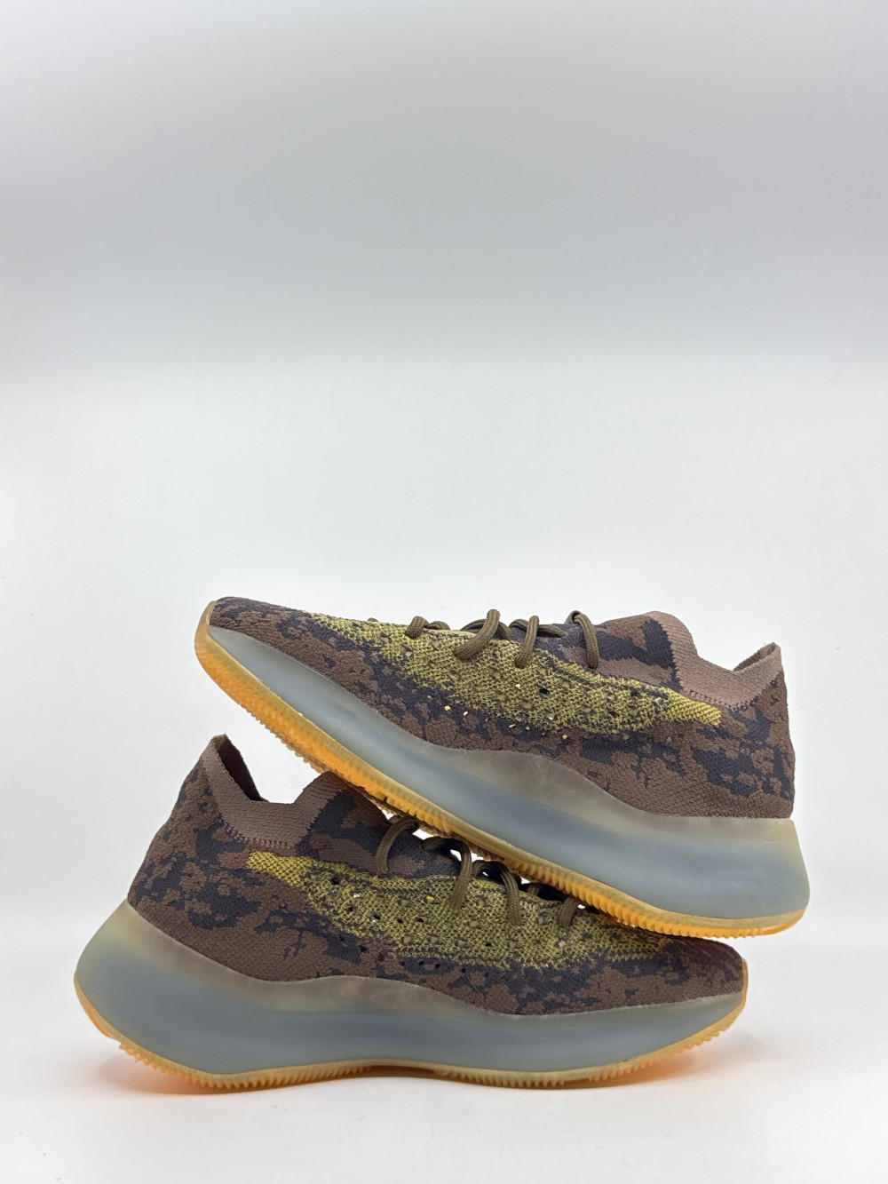 *NO BOX* YEEZY BOOST 380 - LMNTE
