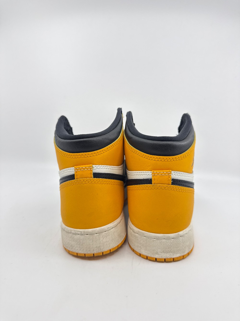 *USED* AJ 1 (GS) - TAXI