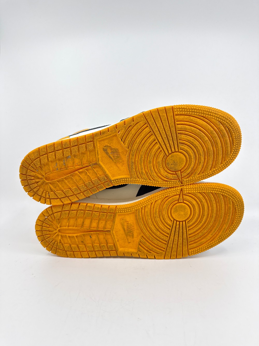 *USED* AJ 1 (GS) - TAXI