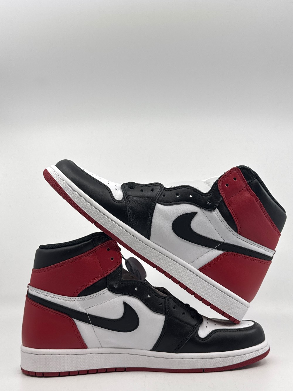 *NO BOX* AJ 1 - BLACK TOE (2016)