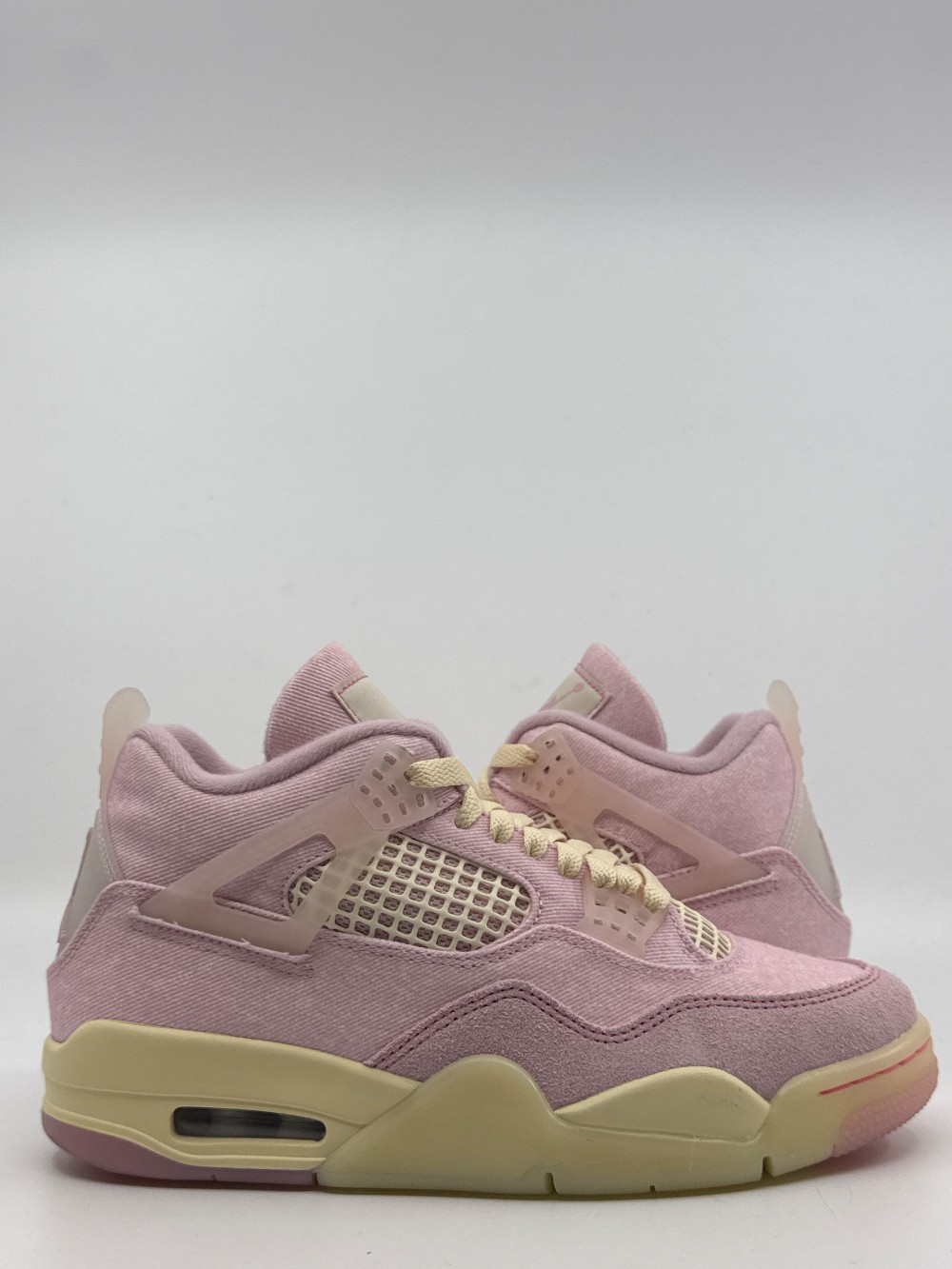*USED* AJ 4 (W) - ICED CARMINE