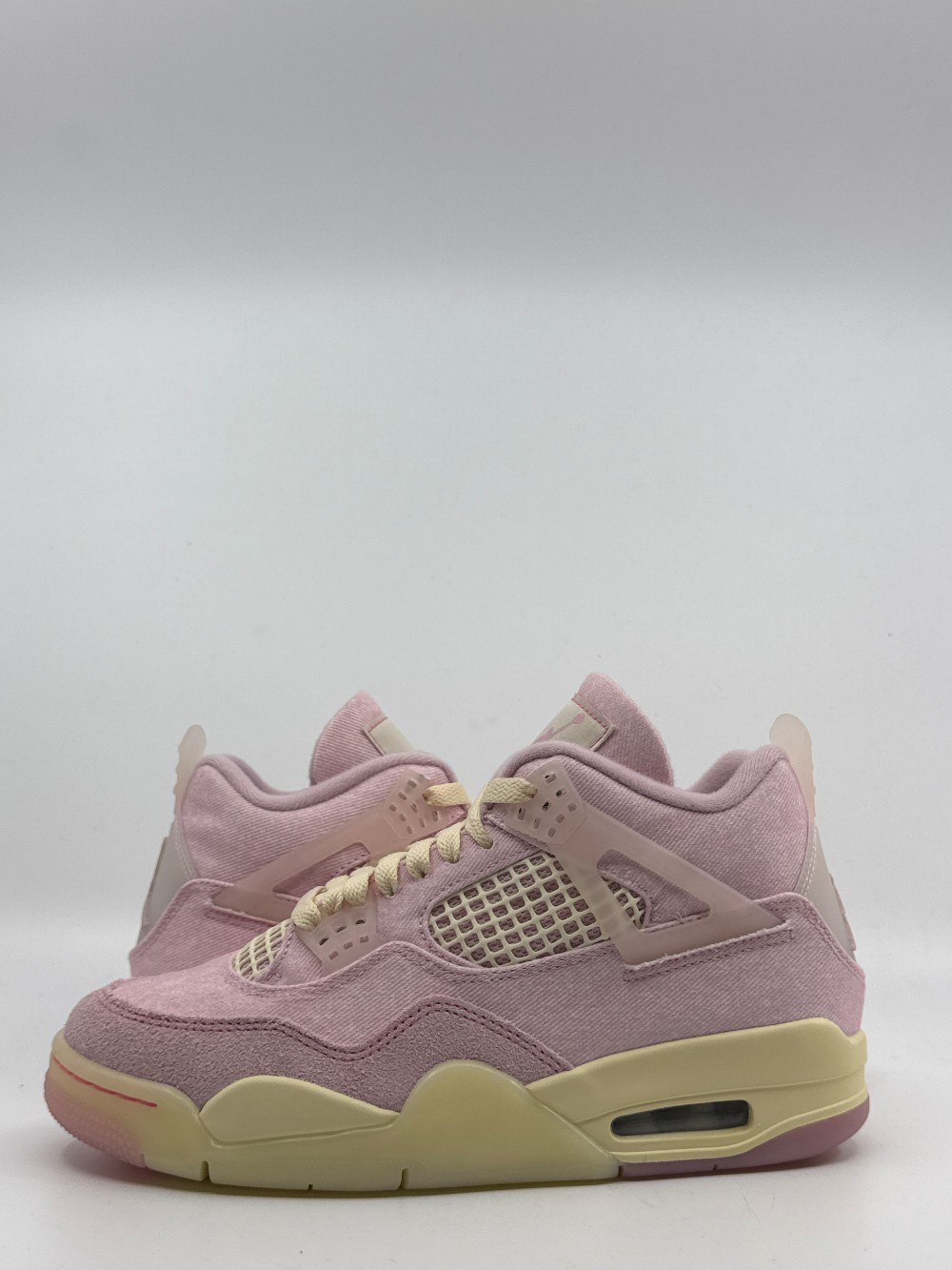 *USED* AJ 4 (W) - ICED CARMINE
