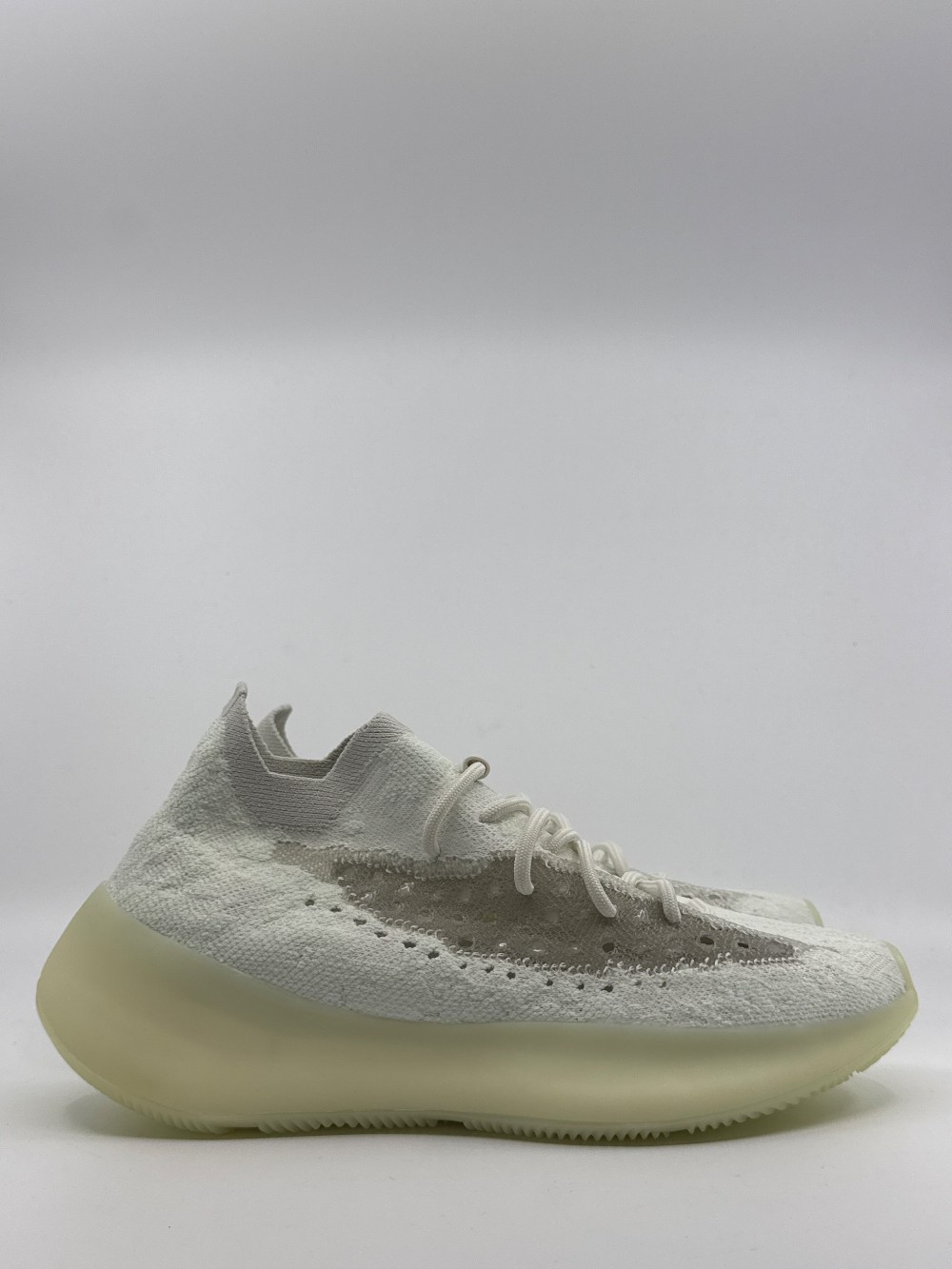 *NO BOX* YEEZY 380 BOOST - CALCITE GLOW