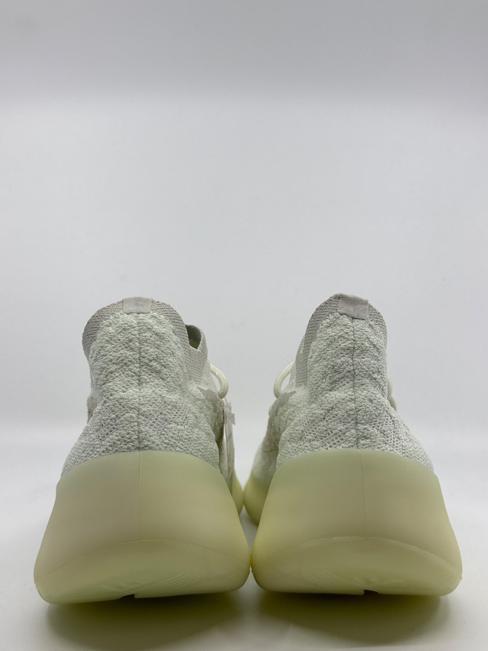 *NO BOX* YEEZY 380 BOOST - CALCITE GLOW