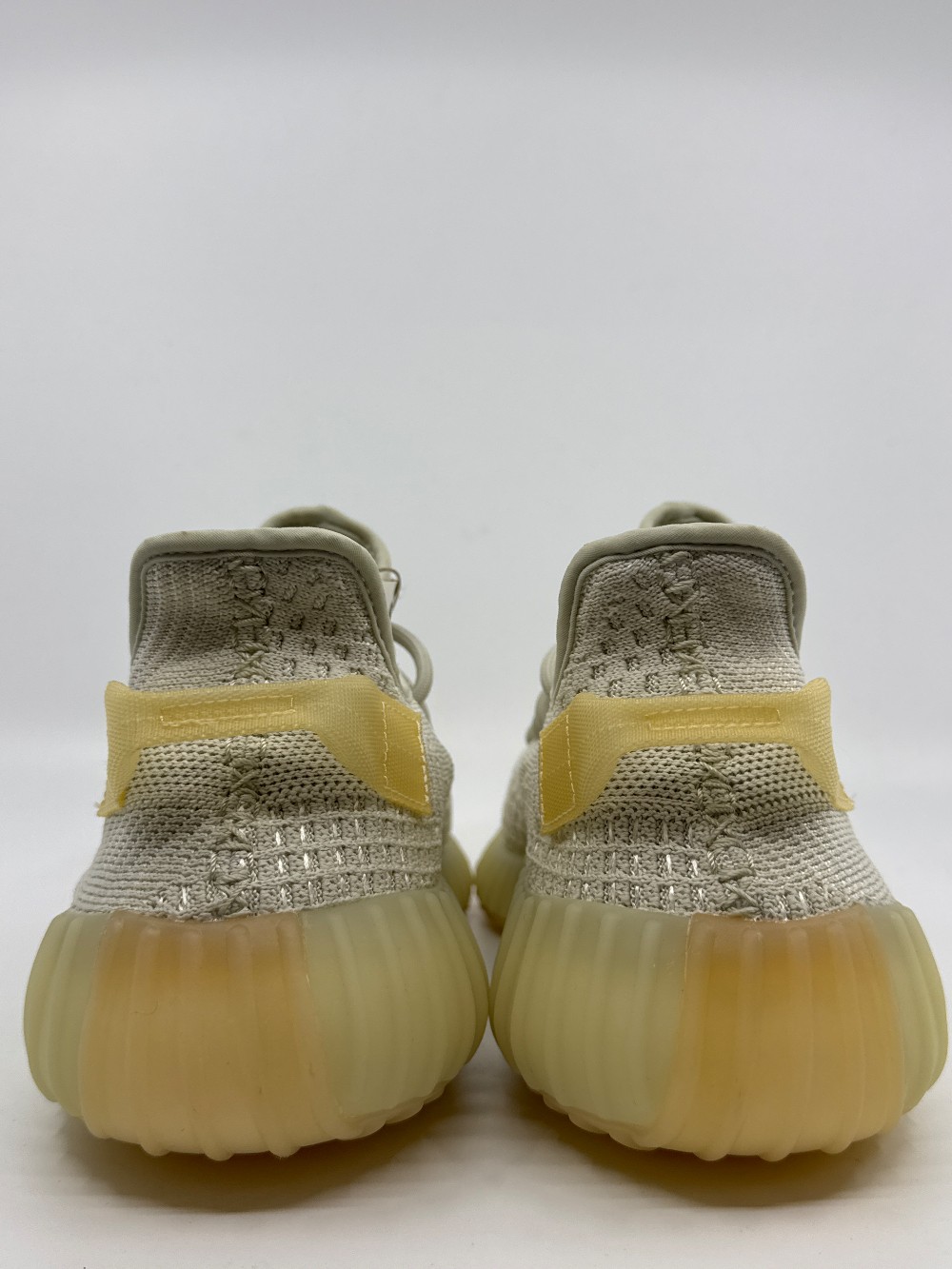 *NO BOX* YEEZY 350 BOOST V2 - LIGHT