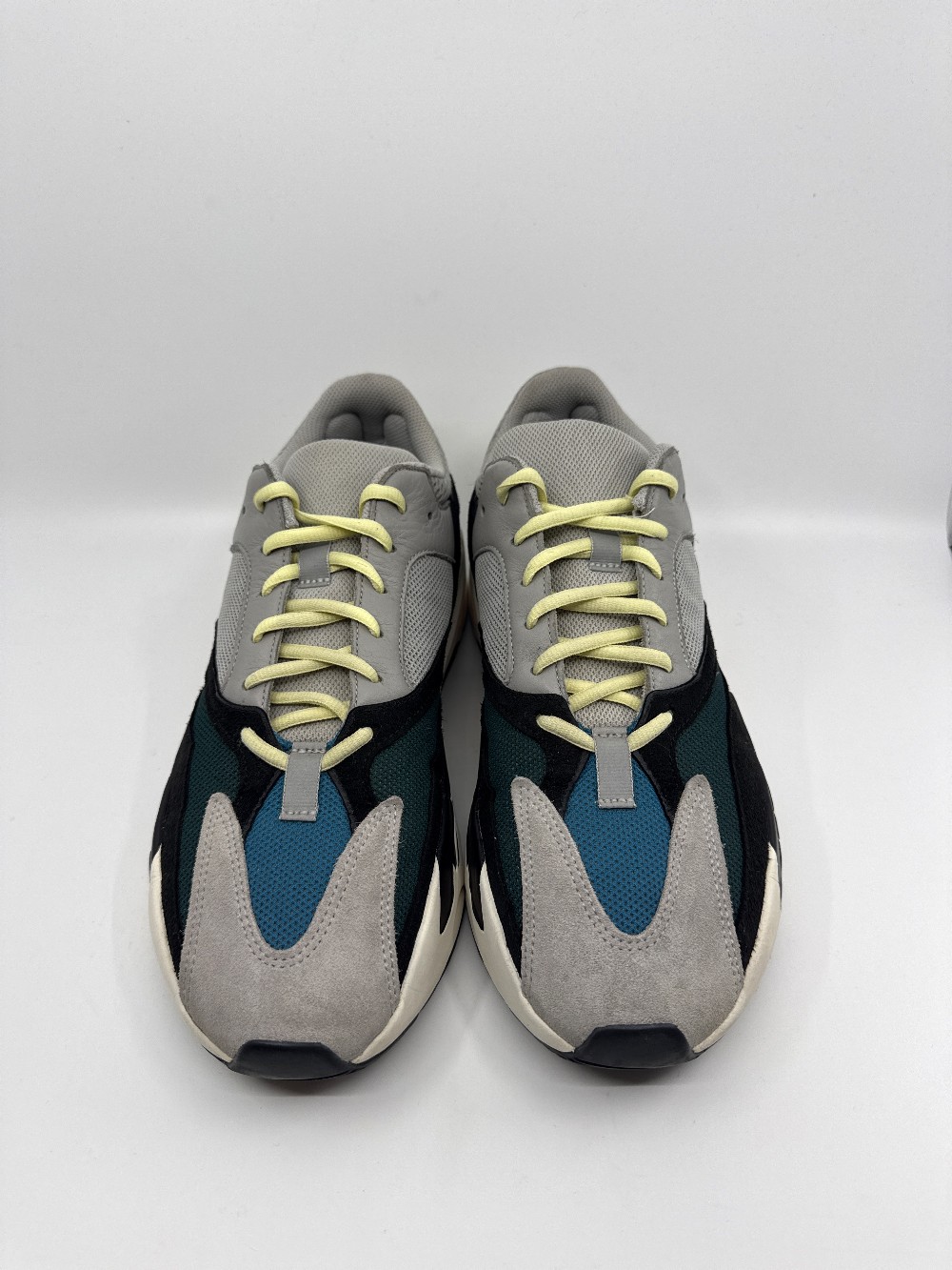 *USED* YEEZY 700 - WAVE RUNNER