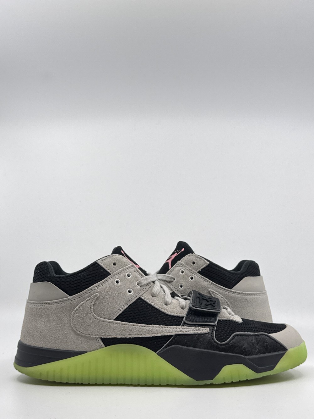 *USED* JUMPMAN JACK X TRAVIS SCOTT X CHASE B - BLACK NIGHT SILVER