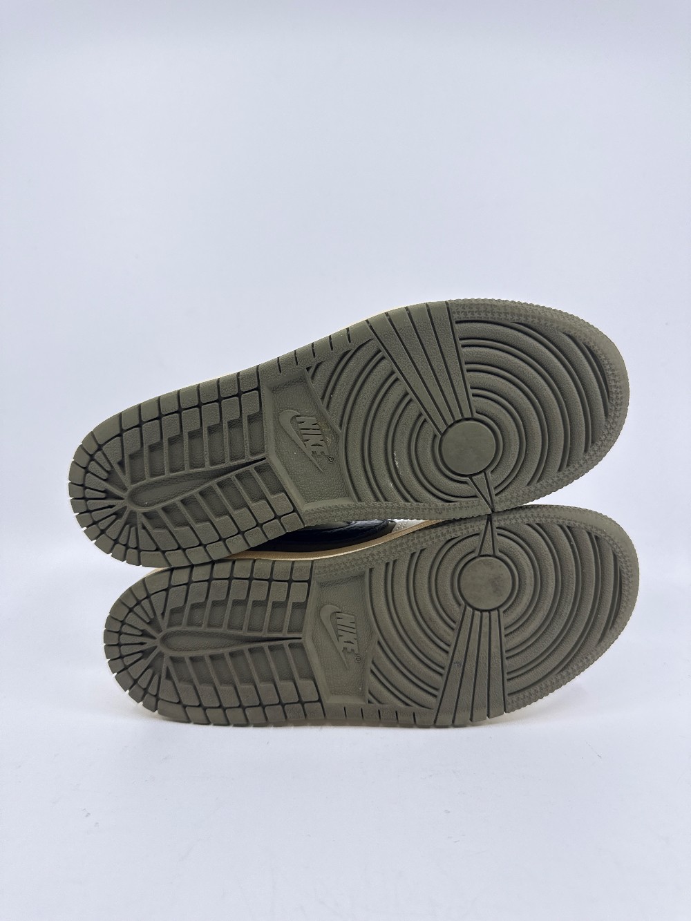 *USED* AJ 1 LOW X TRAVIS SCOTT (PS) - MEDIUM OLIVE