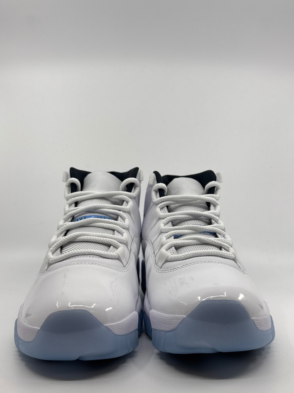 AJ 11 - LEGEND BLUE (2024)