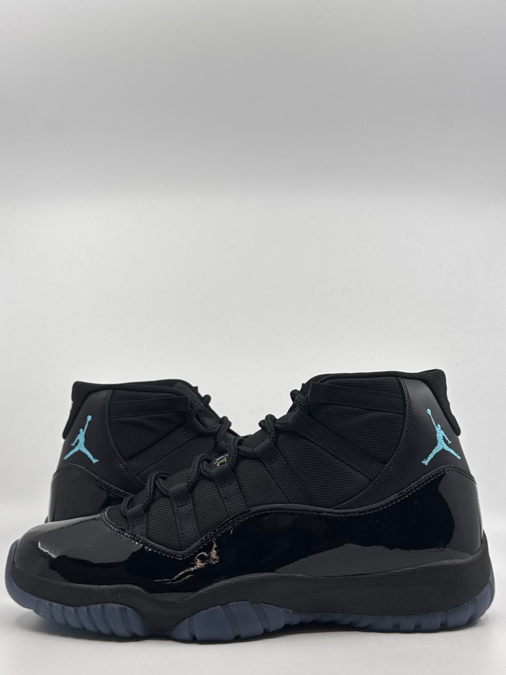 *USED* AJ 11 - GAMMA BLUE (2025)