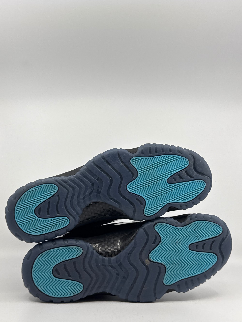 *USED* AJ 11 - GAMMA BLUE (2025)