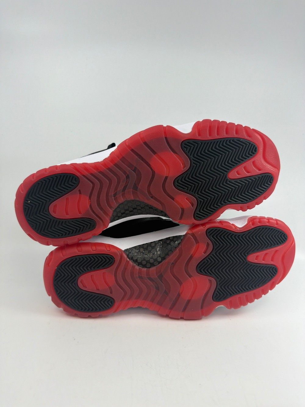 *VNDS/NO BOX* AJ 11 LOW - BRED (2025)