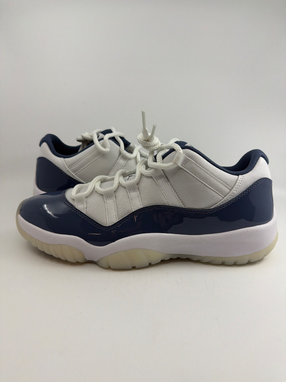 *VNDS/NO BOX* AJ 11 LOW - DIFFUSED BLUE