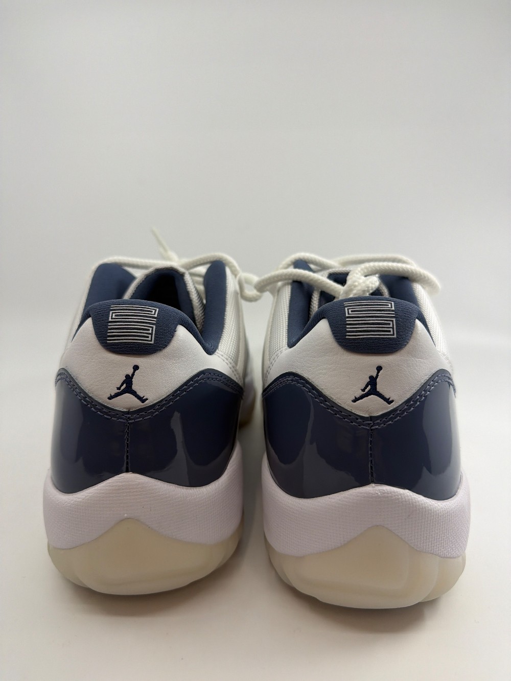 *VNDS/NO BOX* AJ 11 LOW - DIFFUSED BLUE