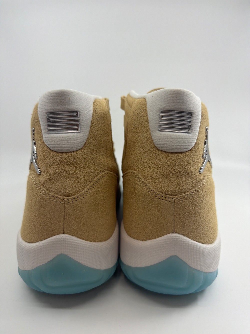 *NO BOX* AJ 11 - H TOWN