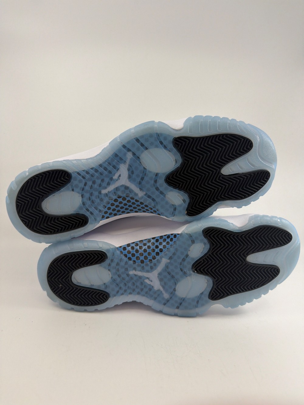 *VNDS* AJ 11 - LEGEND BLUE (2024)