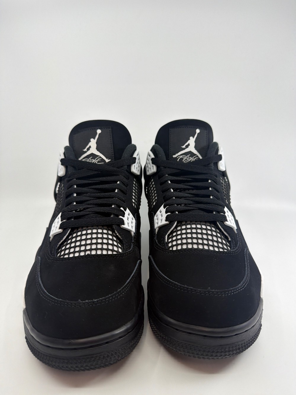 *VNDS* AJ 4 - WHITE THUNDER