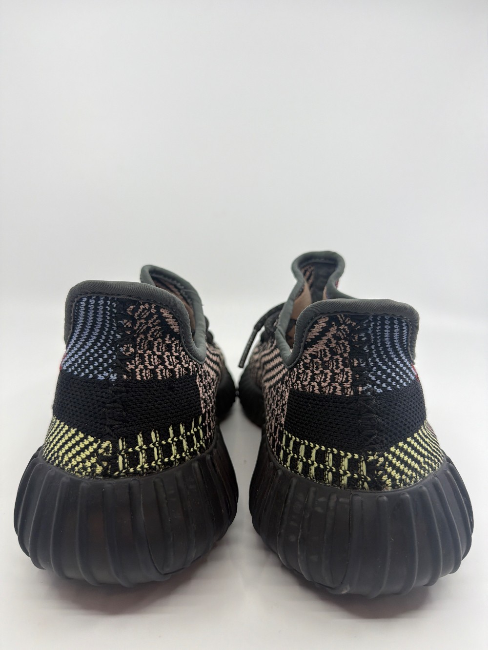 *USED* YEEZY 350 V2 - YECHEIL (NON-REFLECTIVE)
