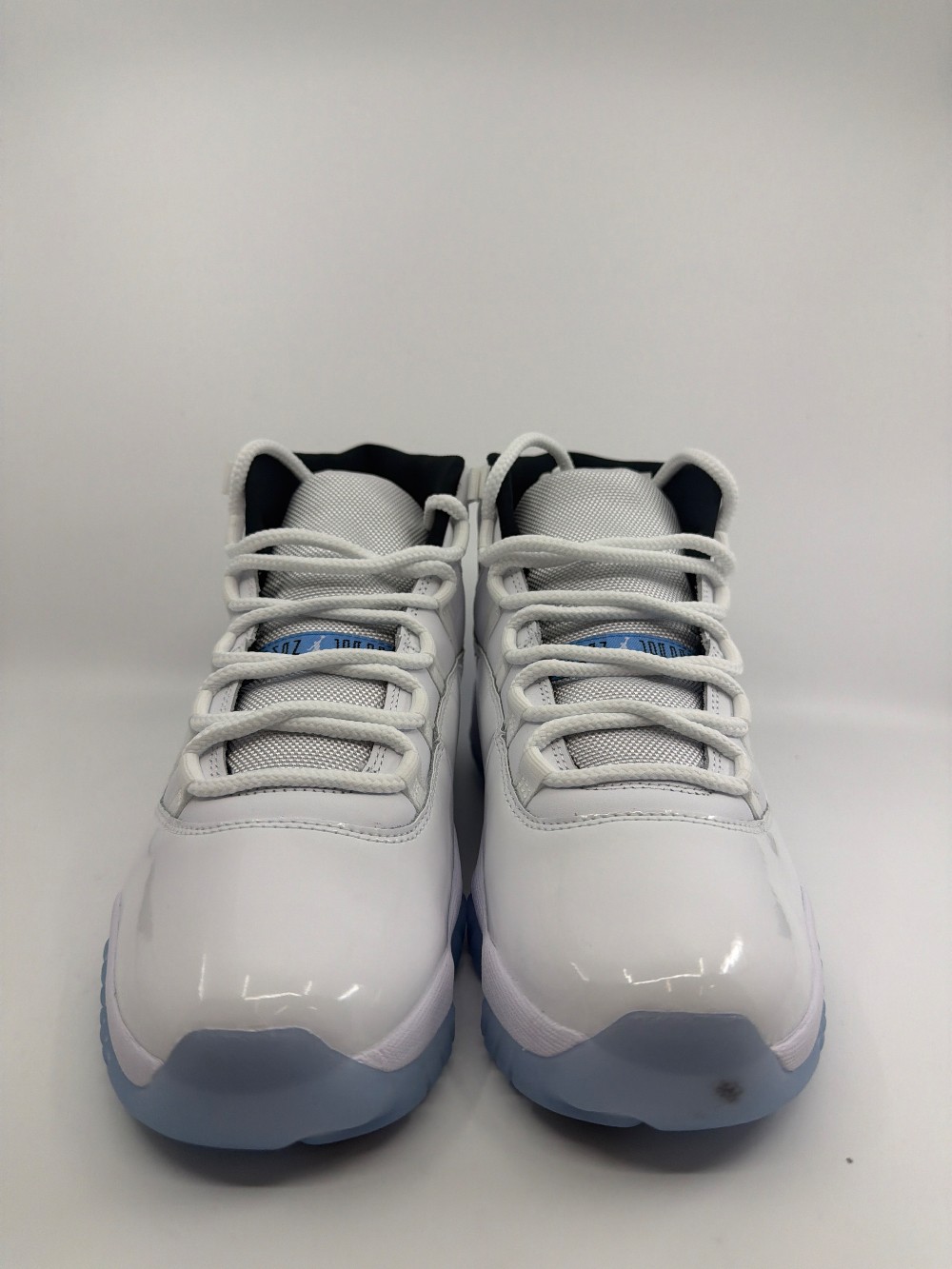 AJ 11 - LEGEND BLUE (2024)