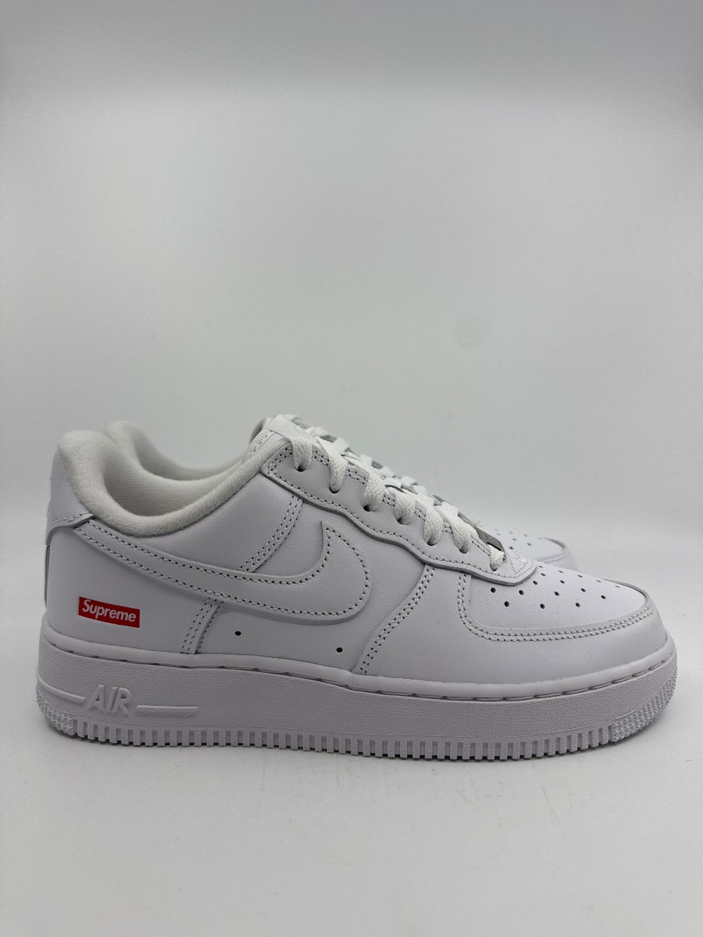 NIKE AIR FORCE 1 X SUPRME - WHITE