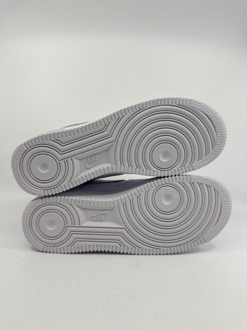 NIKE AIR FORCE 1 X SUPRME - WHITE