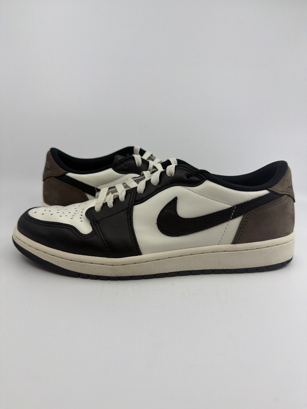*USED* AJ 1 LOW - MOCHA