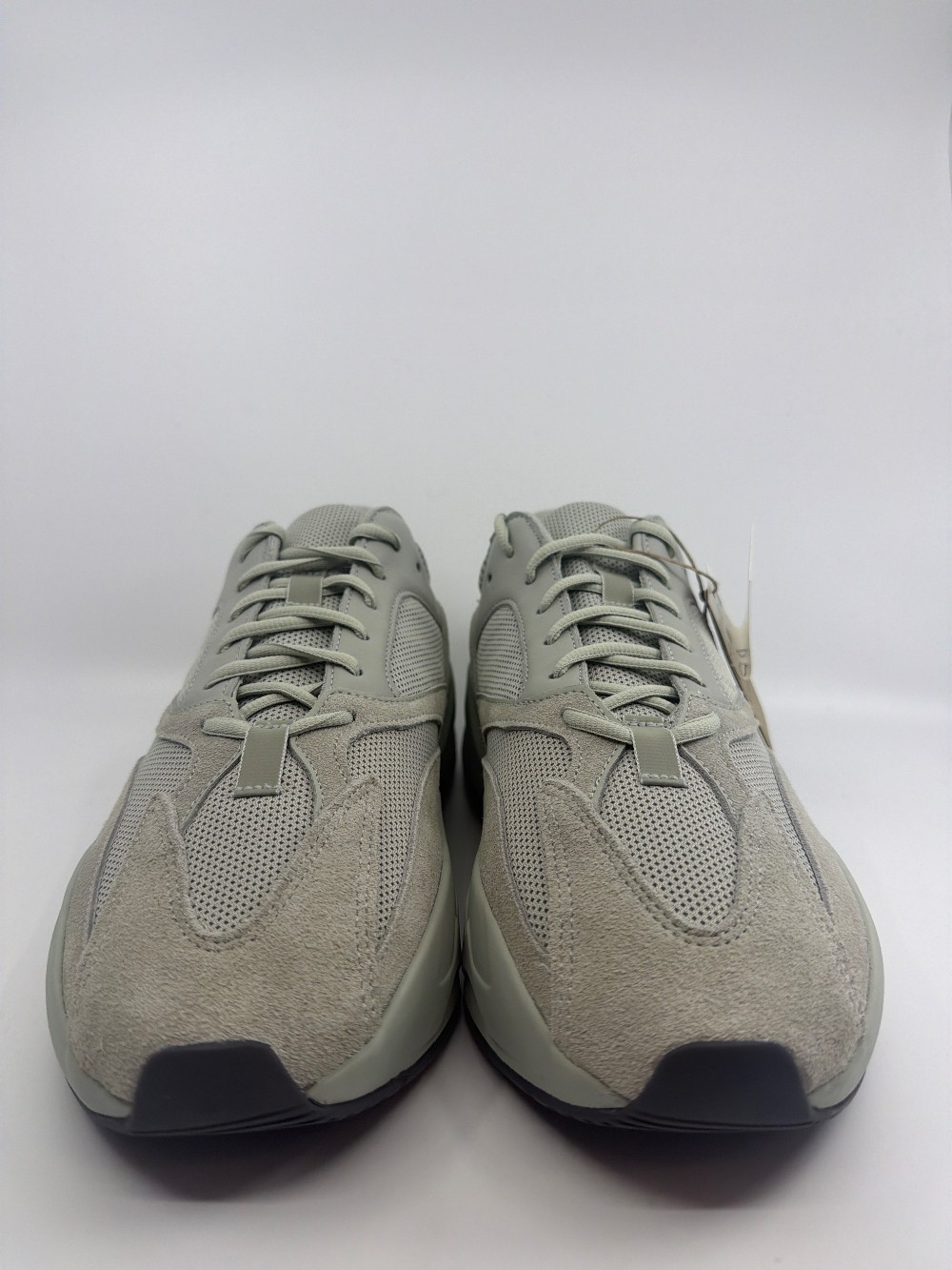 YEEZY BOOST 700 - SALT
