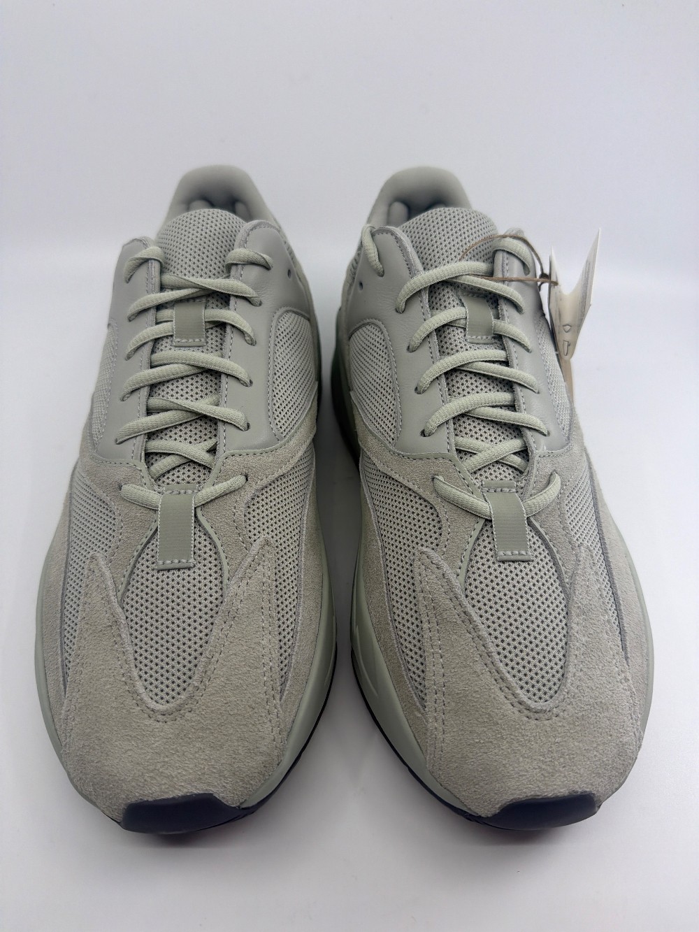 YEEZY BOOST 700 - SALT