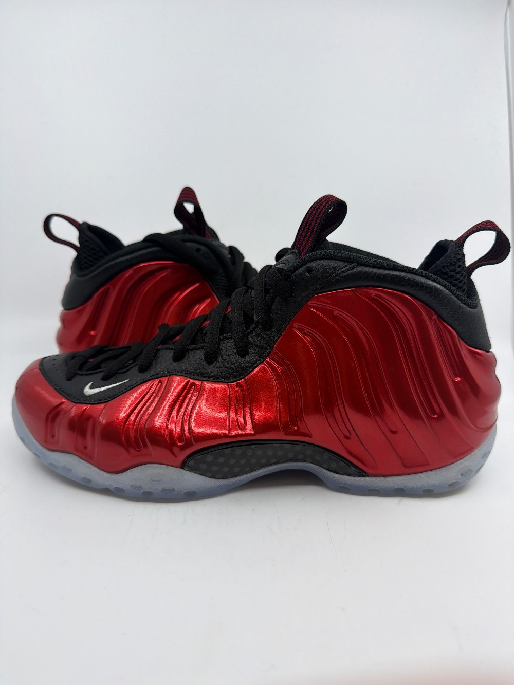 *VNDS* NIKE AIR FOAMPOSITE ONE - METALLIC RED (2023)