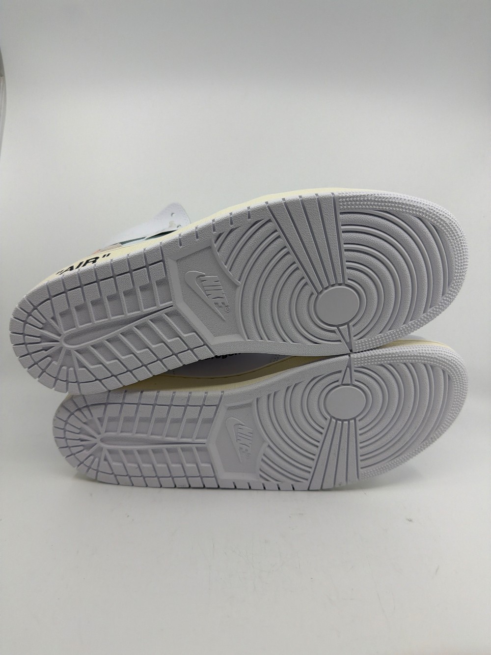 AJ 1 - VIRGIL ABLOH ARCHIVE ALASKA