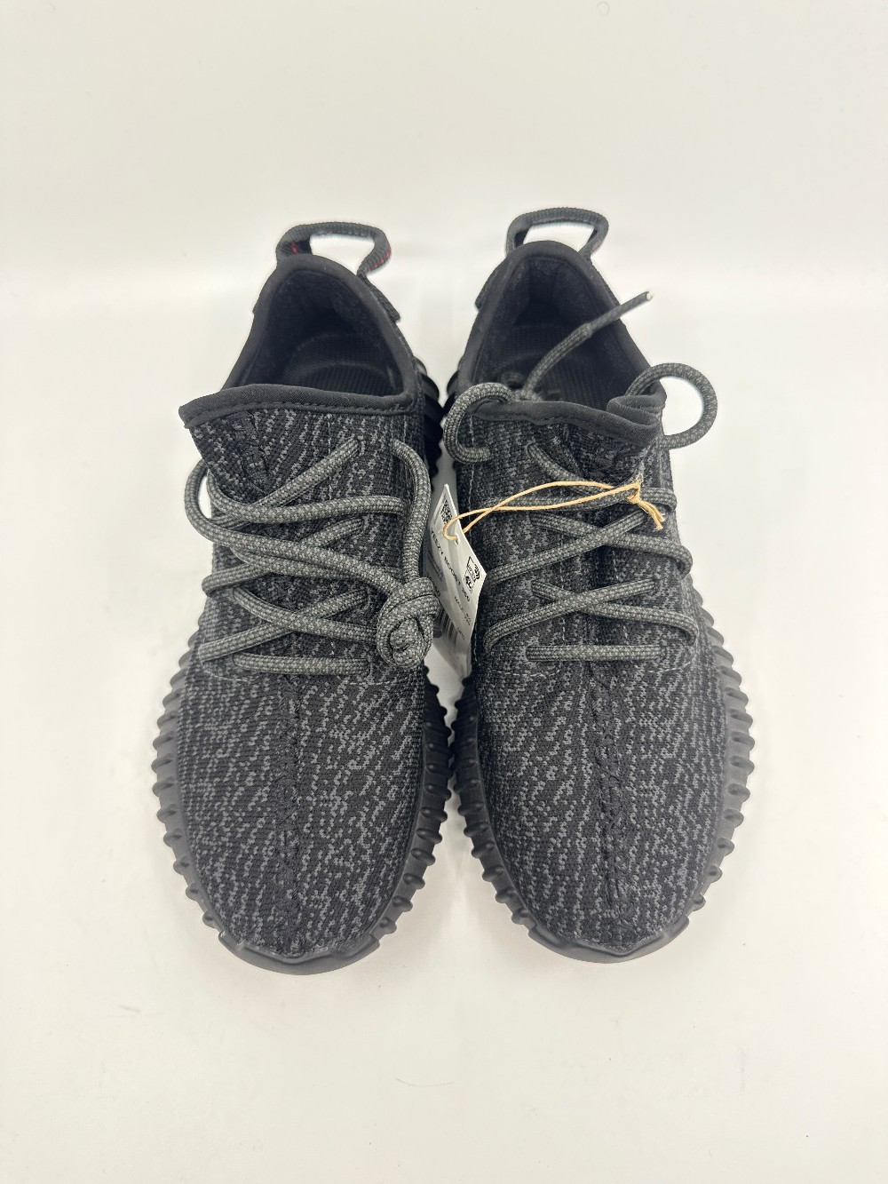 *NO BOX* YEEZY BOOST 350 V1 - PIRATE BLACK (2023)