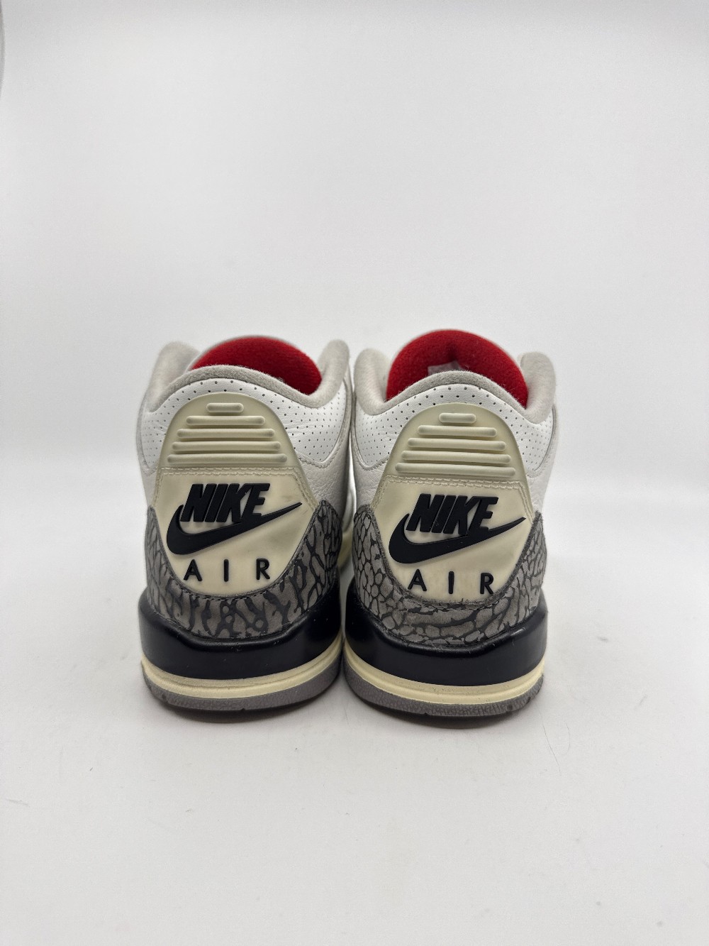 *USED* AJ 3 (GS) - WHITE CEMENT