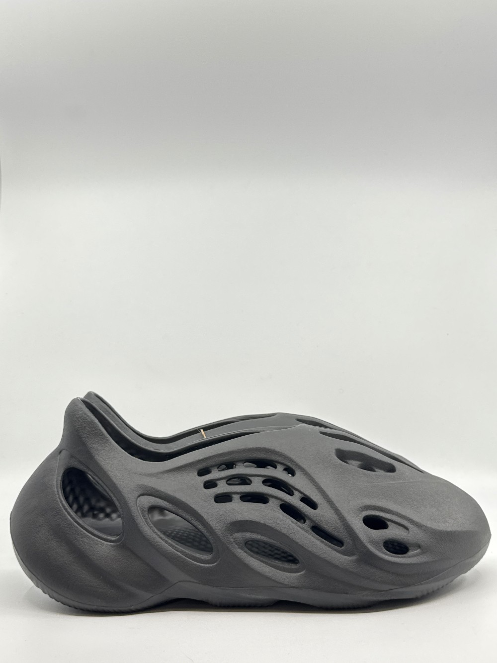 YEEZY FOAM RUNNER - ONYX