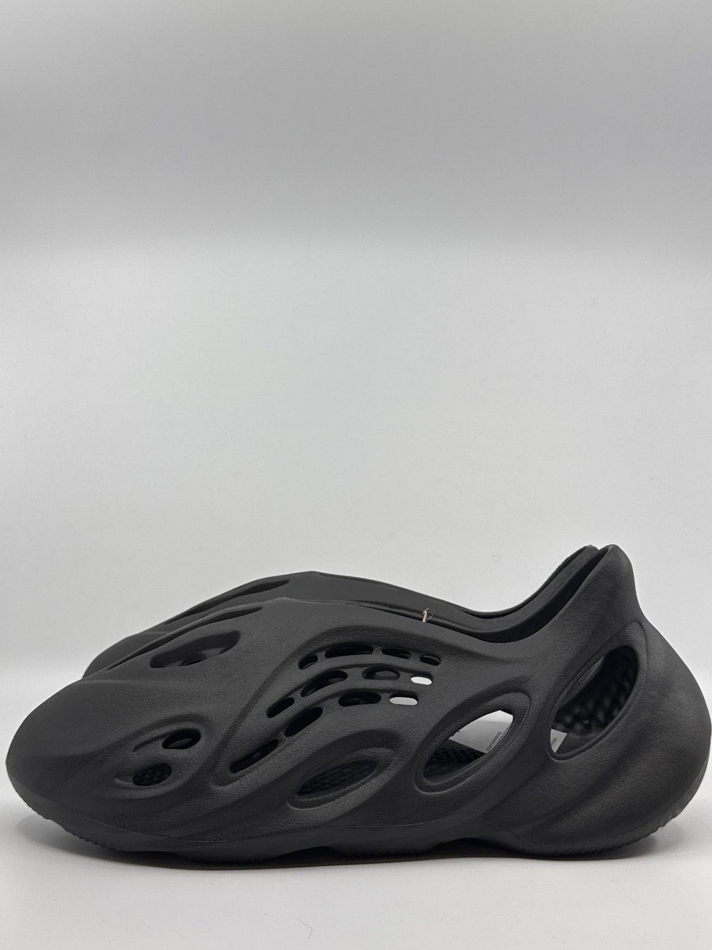 YEEZY FOAM RUNNER - ONYX