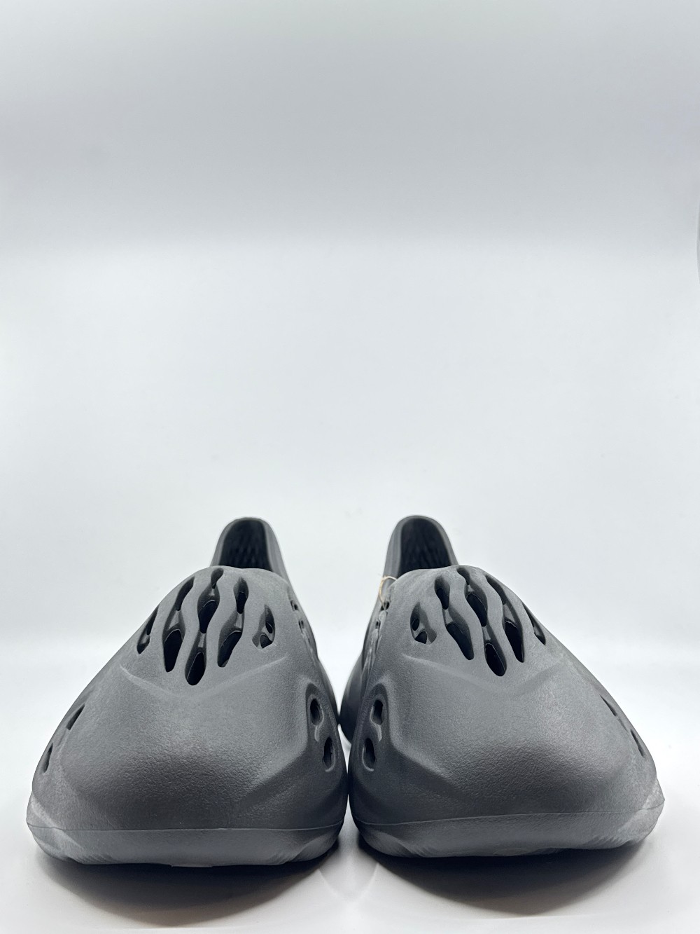YEEZY FOAM RUNNER - ONYX